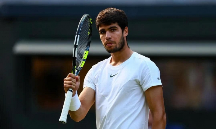 Zverev dằn mặt Alcaraz và Sinner