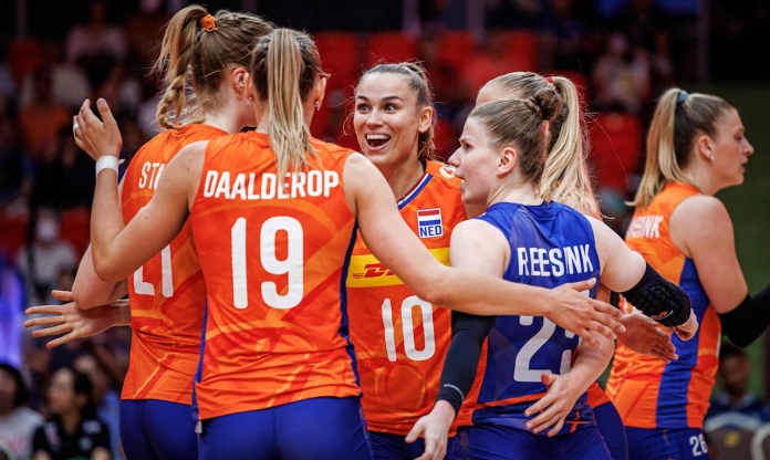 Đương kim vô địch bóng chuyền nữ thế giới bị loại sốc