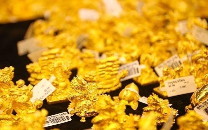Giá vàng hôm nay 1/4: Sắc xanh bao phủ