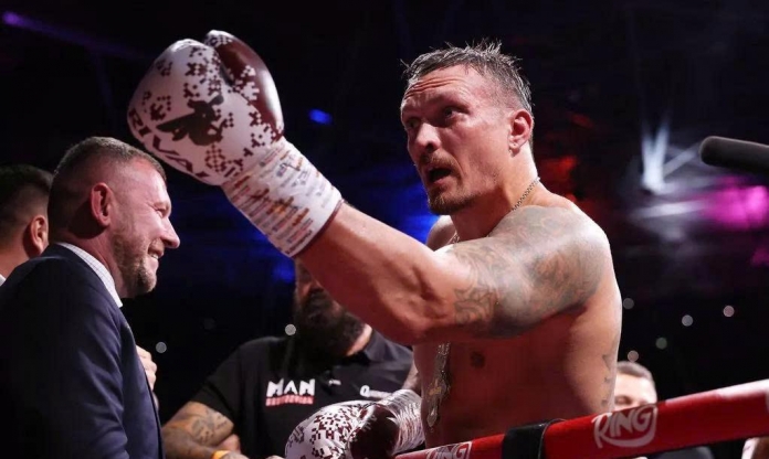 Oleksandr Usyk được khuyên 'nghỉ hưu' sớm