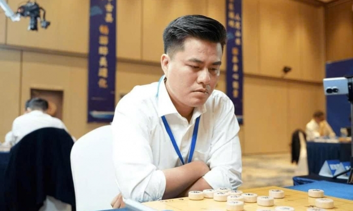 Kỳ thủ Lại Lý Huynh thi đấu chưa đúng phong độ tại Cúp cờ đôi Cẩm Giang 2025