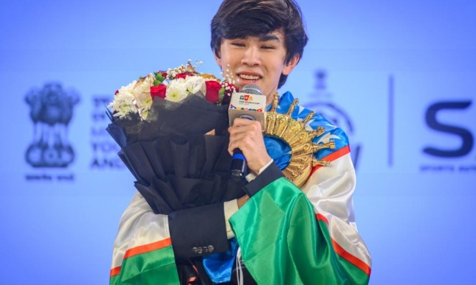 Kỳ thủ 19 tuổi vô địch World Cup, đi vào lịch sử cờ vua thế giới