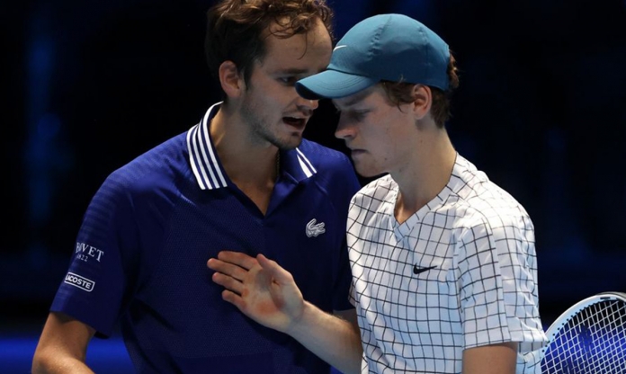 Lịch thi đấu tennis 18/11: Medvedev liệu có thể phục hận trước Sinner?