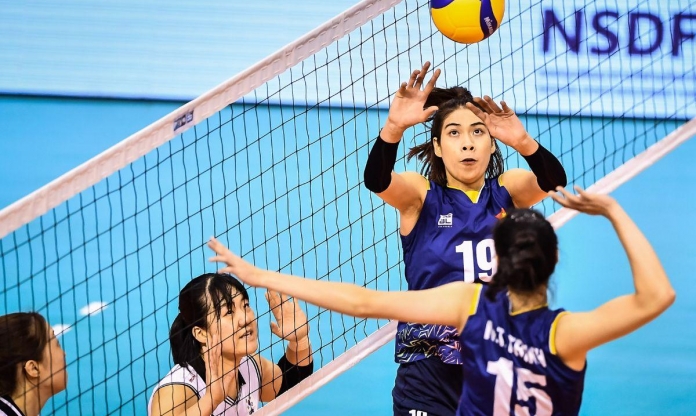 Lâm Oanh 'tươi như hoa' bên bờ vai người bí ẩn, đồng nghiệp không khỏi phấn khích