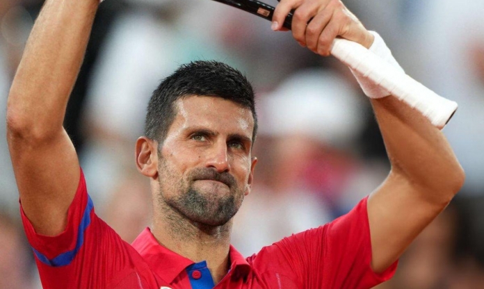 Dính chấn thương đầu gối, Novak Djokovic vẫn có mặt ở bán kết Olympic 2024