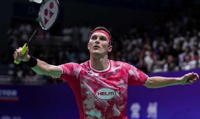 'Đại đế' Viktor Axelsen bỏ cuộc ở giải đấu tổ chức trên sân nhà