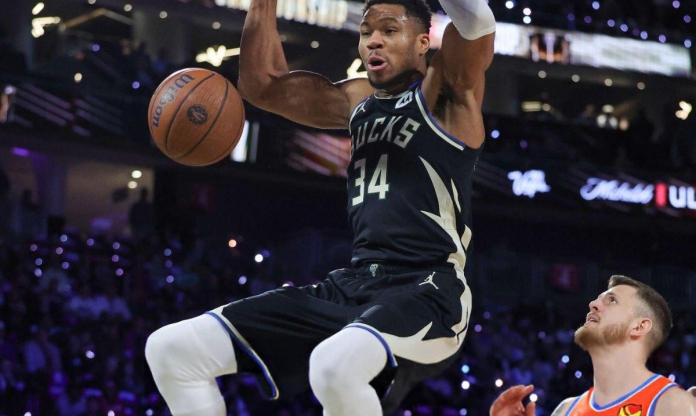 Giannis Antetokounmpo tỏa sáng với triple-double, Milwaukee Bucks lần đầu vô địch NBA Cup