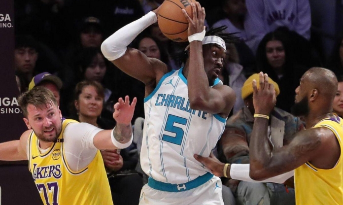 Bị 'lật kèo' chuyển nhượng, trung phong cao 2m13 tố Los Angeles Lakers lừa dối