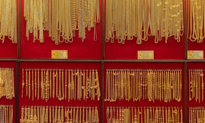 Giá vàng hôm nay tối 21/5: Sắc xanh bao phủ