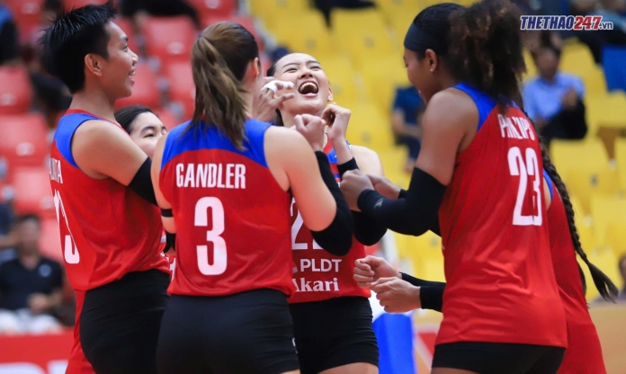 Bóng chuyền nữ Philippines thắng trận đầu tiên ở VTV Cup 2025