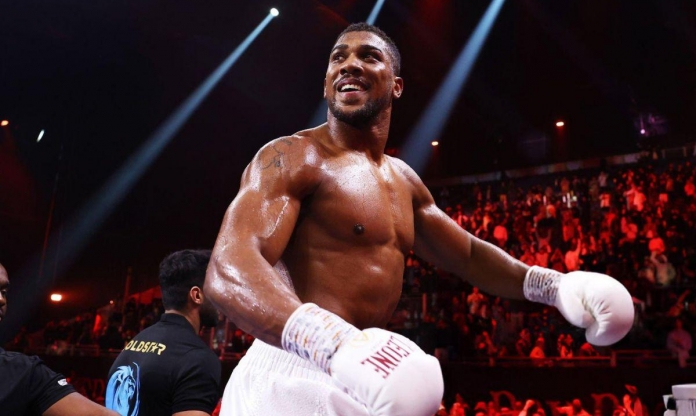 Anthony Joshua được đồn đoán so găng với nhà vô địch Olympic