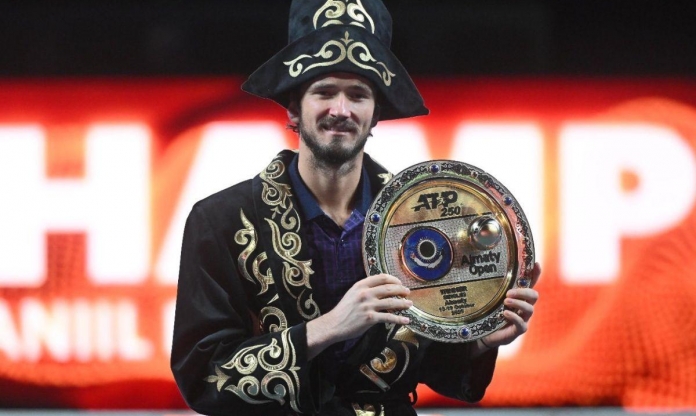 Medvedev giành chức vô địch ATP đầu tiên sau hơn 2 năm