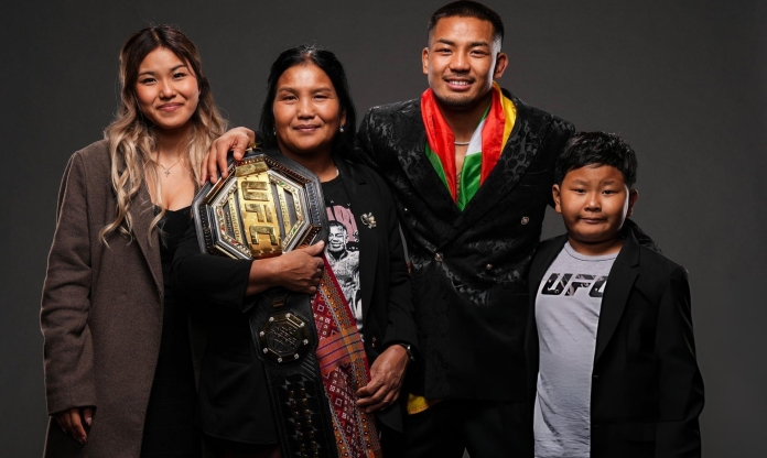 Võ sĩ Đông Nam Á làm nên lịch sử ở UFC