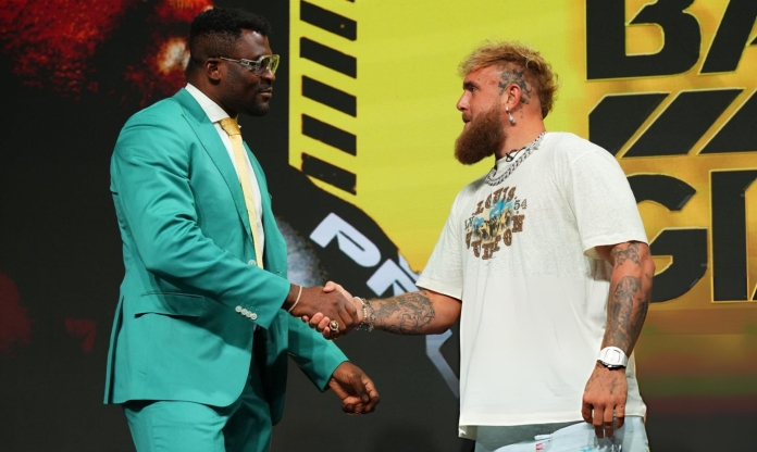 Jake Paul chê thẳng Francis Ngannou: 'Hắn ta khá yếu đuối'