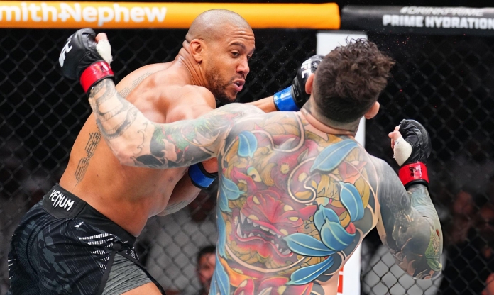 Bị Ciryl Gane chọc mắt, Tom Aspinall sẽ phải lên bàn mổ