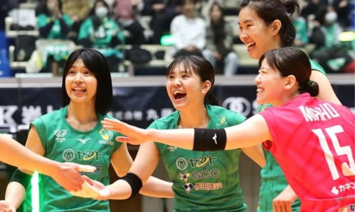 Thanh Thúy và đồng đội ngược dòng khó tin, duy trì vị trí top 5 giải Nhật Bản