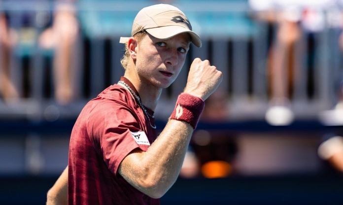 Đàn em hạng 151 thế giới 'trả thù' cho Alcaraz ở Miami Open 2026