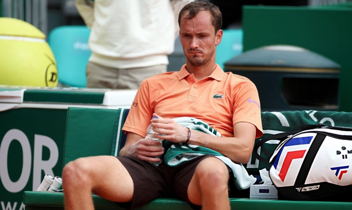 Medvedev thua Berrettini 0-6, 0-6 ở Monte Carlo 2026