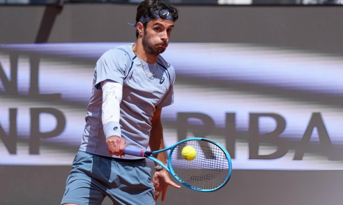 Sao trái một tay số 1 thế giới lỡ hẹn với Roland Garros 2026