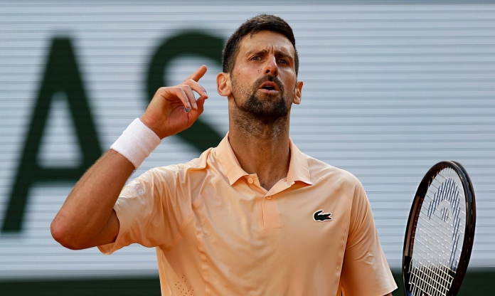 Djokovic thắng nhọc, chuẩn bị chạm mặt 'thần đồng' ở Roland Garros 2026