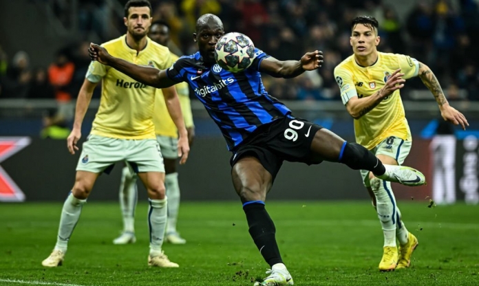Lukaku hóa 'đấng cứu thế', Inter nhọc nhằn đả bại đội bóng quê hương Ronaldo