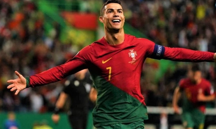 Ronaldo hồi xuân, Bồ Đào Nha đè bẹp đội bóng kém ĐT Việt Nam 96 bậc