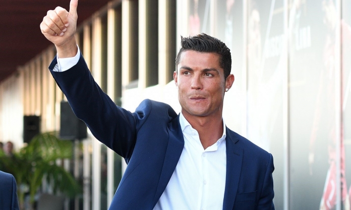 Tin chuyển nhượng tối 20/5: Ronaldo tái xuất châu Âu, Napoli thay tướng?