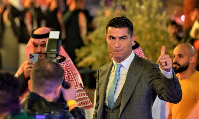 Được Ronaldo chỉ điểm, Al Nassr chiêu mộ luôn 'lá chắn thép' châu Âu?