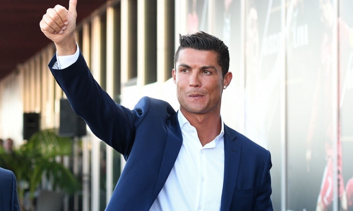 Quyết định điên rồ, Ronaldo tái xuất châu Âu ngay mùa giải 2024/25?