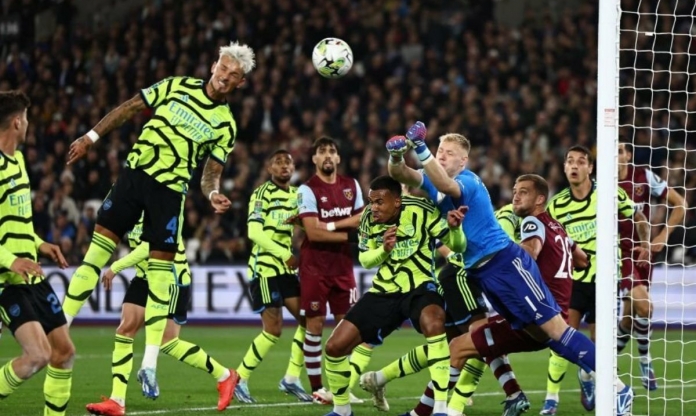 Hàng thủ tệ hại, Arsenal thua thảm West Ham tại Carabao Cup 2023/24