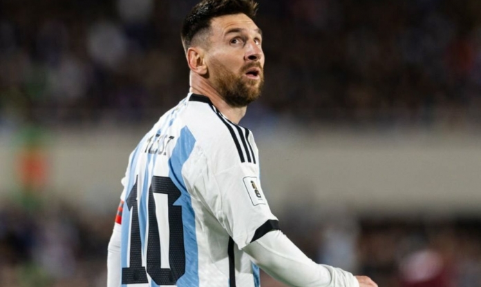 Nghỉ đá quá lâu, HLV Argentina tiết lộ tình trạng thật của Messi