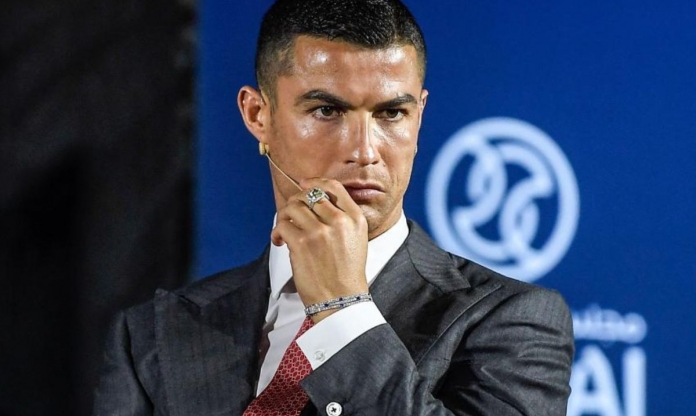 CHÍNH THỨC: Ronaldo được đề cử giải thưởng lớn, cơ hội cao vượt Messi