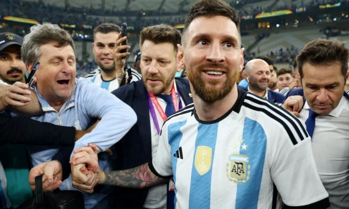HLV Argentina tuyên bố về tương lai 'điên rồ' của Lionel Messi