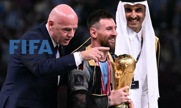 Chủ tịch FIFA tuyên bố khiến tất cả 'ngã ngửa' về Lionel Messi