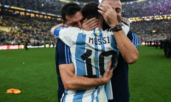 HLV Lionel Scaloni phá vỡ sự im lặng về việc rời tuyển Argentina