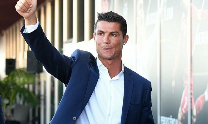 Chính thức công bố, Ronaldo đứng đầu giới cầu thủ trong 25 năm qua