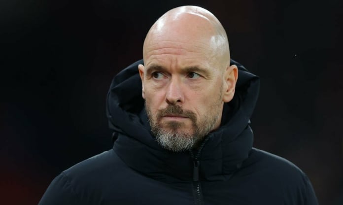 CĐV Bayern Munich chế nhạo Erik ten Hag và MU