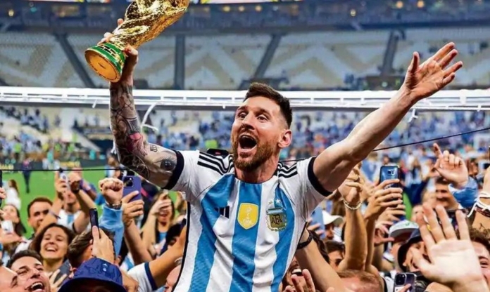 HLV Argentina tiết lộ sự thật khiến tất cả phải kinh ngạc về Messi
