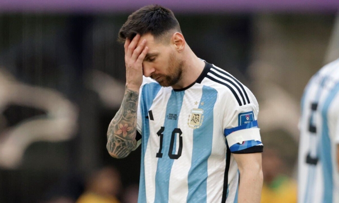 'Nỗi ác mộng' của Messi chính thức giải nghệ