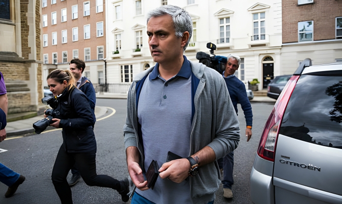 Vừa bị sa thải, Mourinho sẽ nhanh chóng dẫn nhà vô địch tại châu Âu?