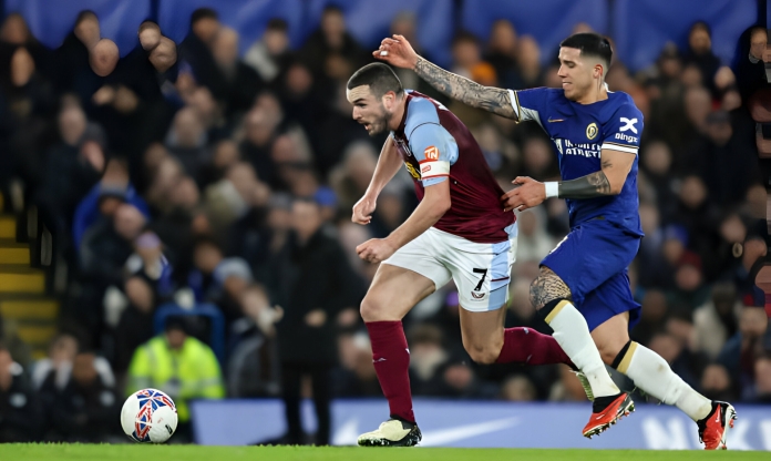 Chelsea gặp khó trước Aston Villa tại vòng 4 FA Cup