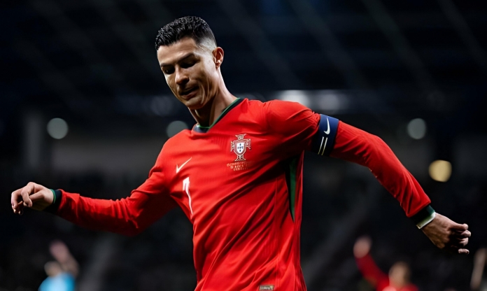 Tận cùng thất vọng, Ronaldo tự mình rời ĐT Bồ Đào Nha