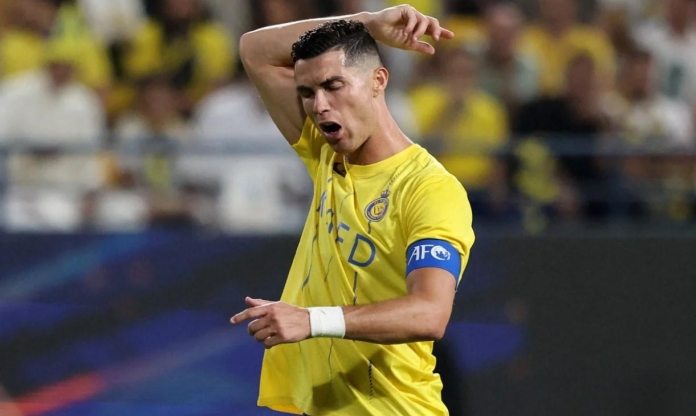 Al Nassr nhận hung tin, Ronaldo chuẩn bị 'rơi xuống mặt đất'?