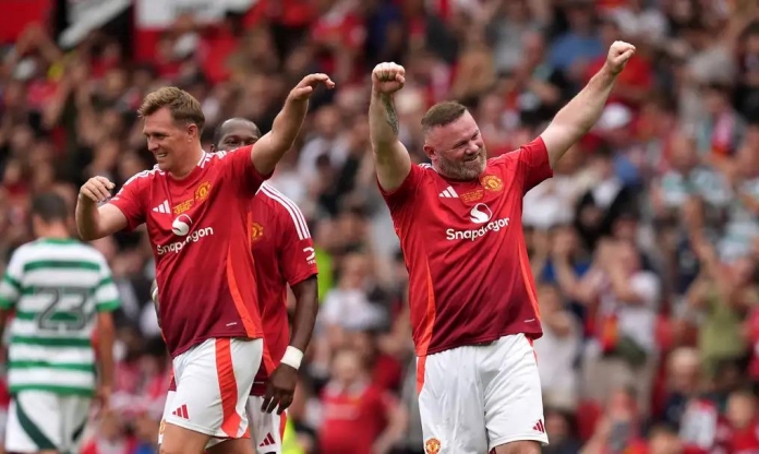 Rooney tự chế giễu mình sau khi ghi bàn cho MU