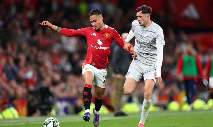 Antony mở tài khoản, MU đại thắng 7 bàn tại Carabao Cup