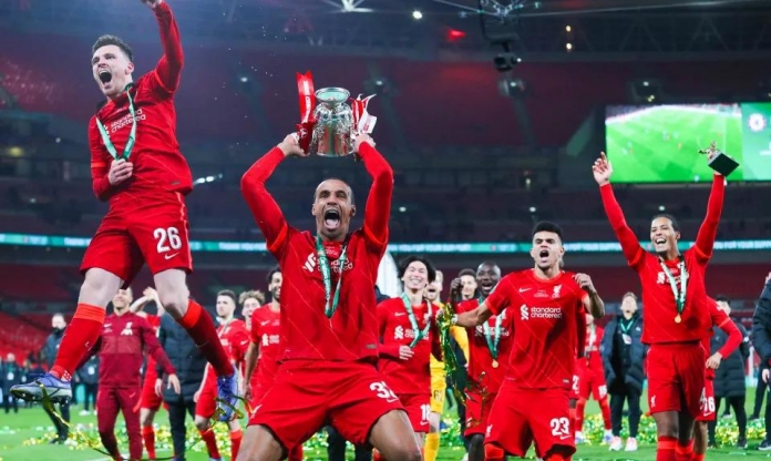 Huyền thoại Liverpool giải nghệ