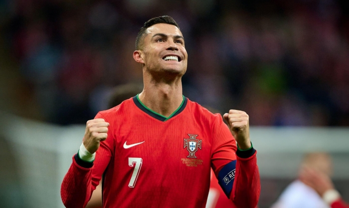 Ronaldo khiến HLV Bồ Đào Nha phải 'choáng váng'