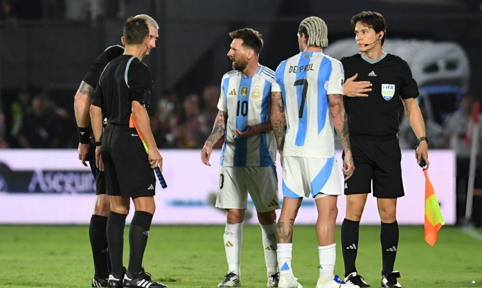 Argentina thua đau, Messi nổi cơn lôi đình với trọng tài