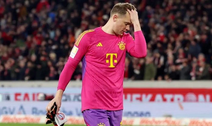 Manuel Neuer bị gãy xương sườn