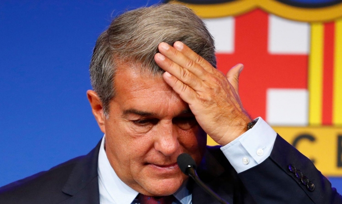 XONG! Rõ vụ chủ tịch Barca bị lật đổ